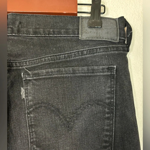 Black Levi’s 505 Straight Leg Jeans - Picture 5 of 6